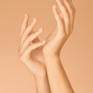 Manicure con VETRIFICAZIONE unghie corte - Zagara Ritual e Spa L'Aquila