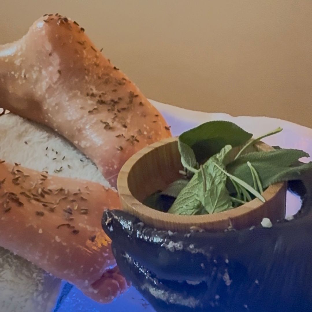 Herbal Foot Sanctuary | Rituale Piedi alle Erbe - zagara spa l'aquila